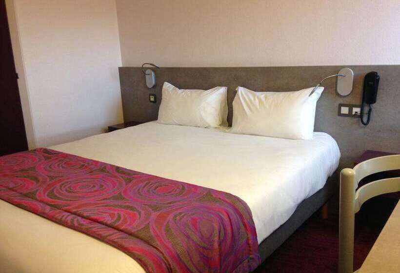 Brit Hotel Les Evens