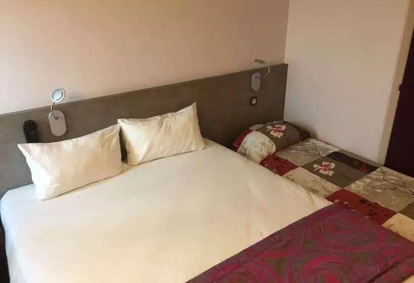 Brit Hotel Les Evens