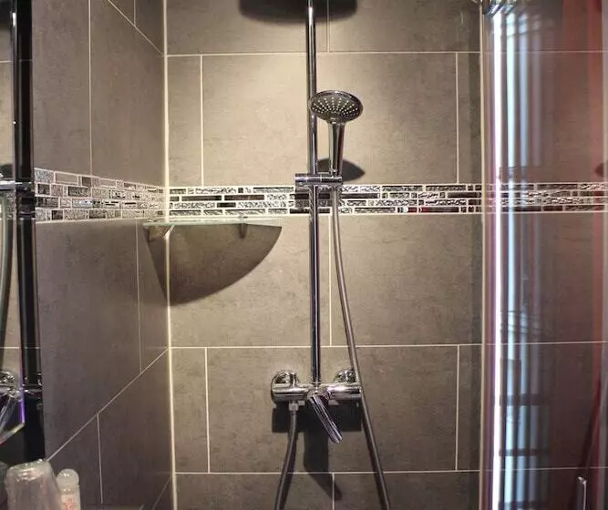 ホテル Hôtel Des Buttes Chaumont