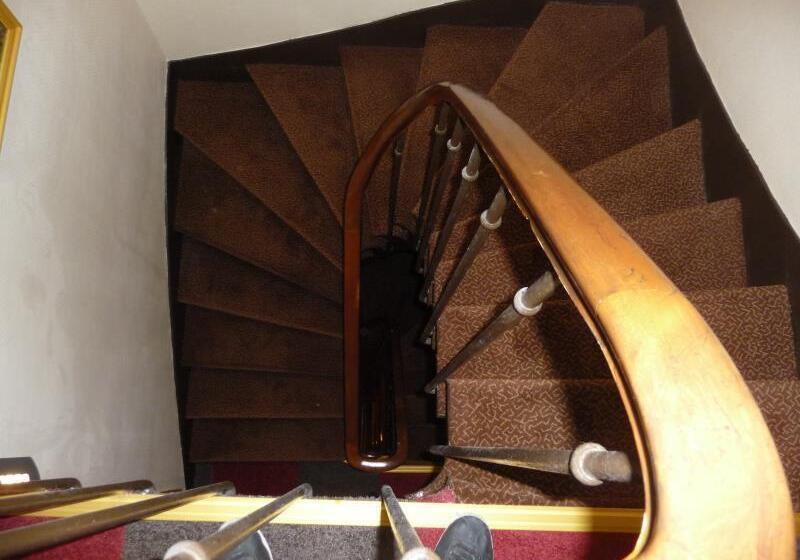 ホテル Hôtel Des Buttes Chaumont