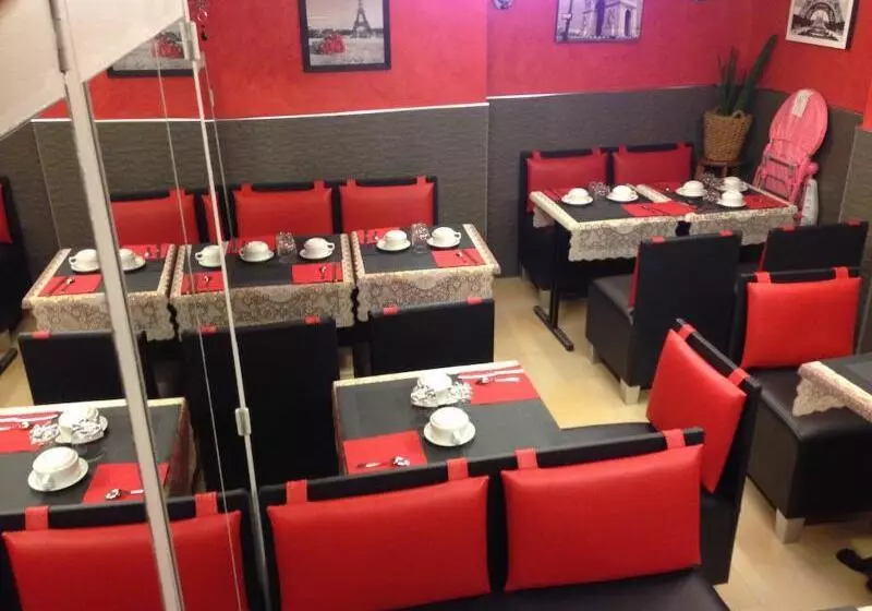 ホテル Hôtel Des Buttes Chaumont