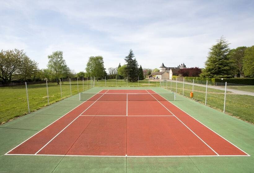 هتل Château De Marçay