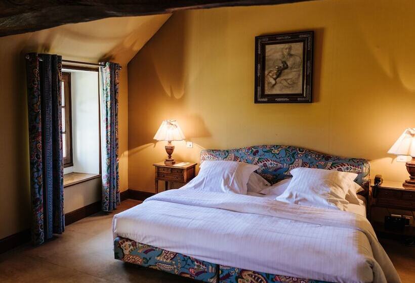 هتل Château De Marçay