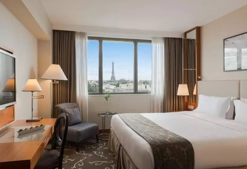Отель Crowne Plaza Paris  Neuilly, An Ihg