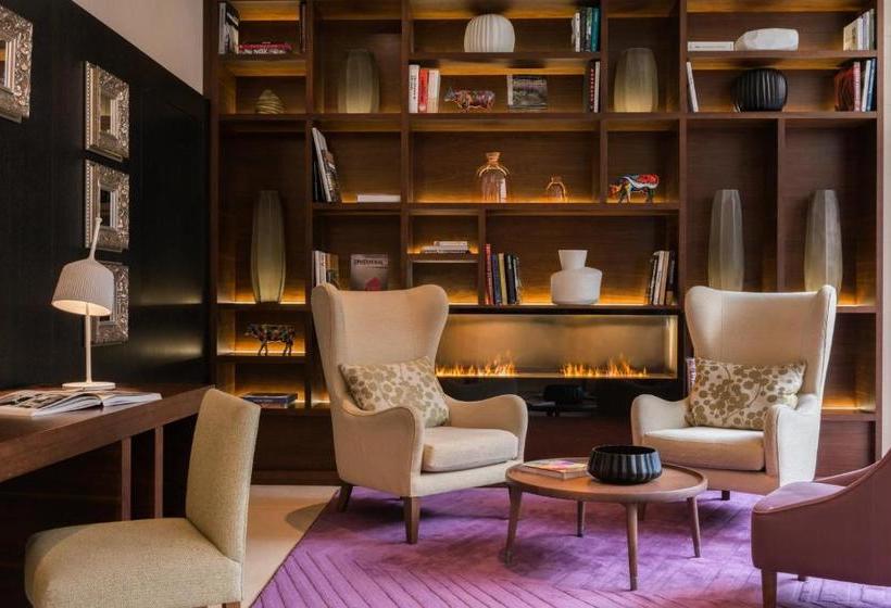 هتل Crowne Plaza Paris Neuilly, An Ihg