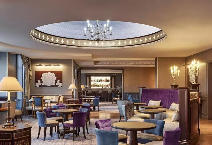 Отель Disneyland®