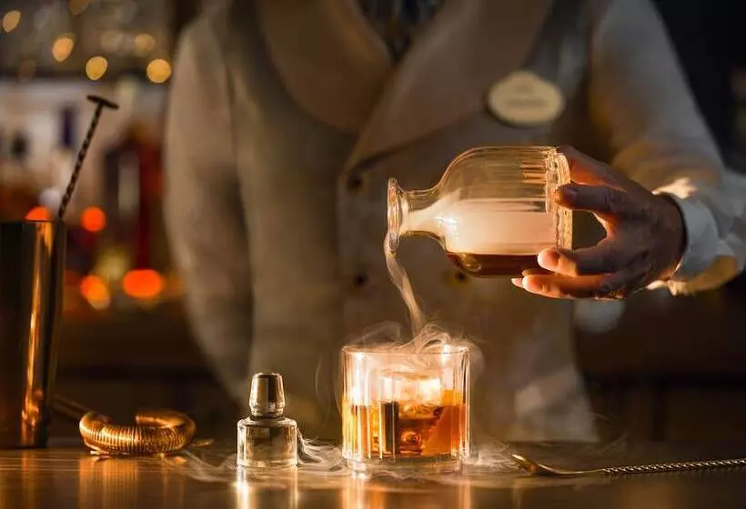 Отель Disneyland®