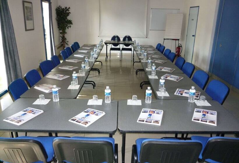 هتل Euro Hôtel Airport Orly Rungis