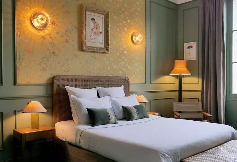 בית מלון כפרי Hôtel Bristol Pau