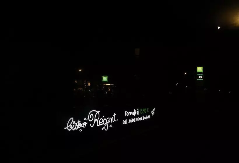 Отель Ibis Styles Clermont Ferrand Aéroport