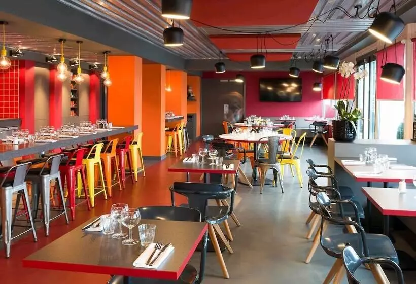 Отель Ibis Styles Lyon Centre Confluence