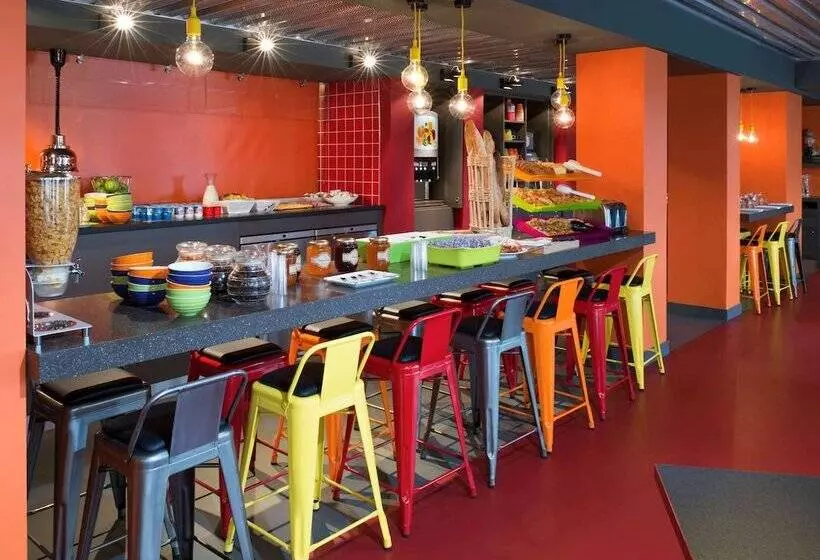 Отель Ibis Styles Lyon Centre Confluence