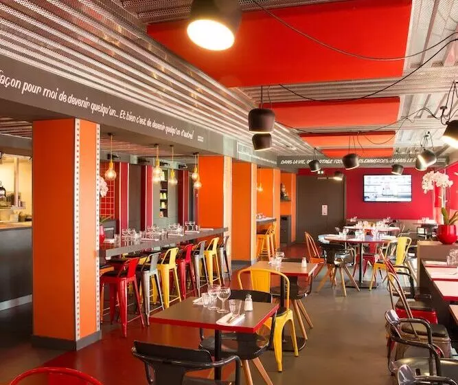 Отель Ibis Styles Lyon Centre Confluence