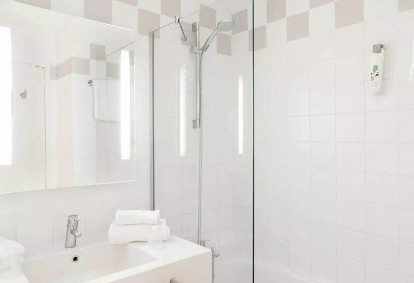 ホテル Ibis Styles Paris Gare De L Est Chateau Landon