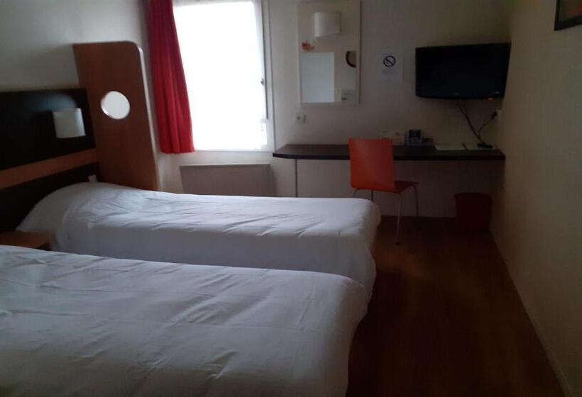 בית מלון כפרי Classe Troyes   La Chapelle Saint Luc