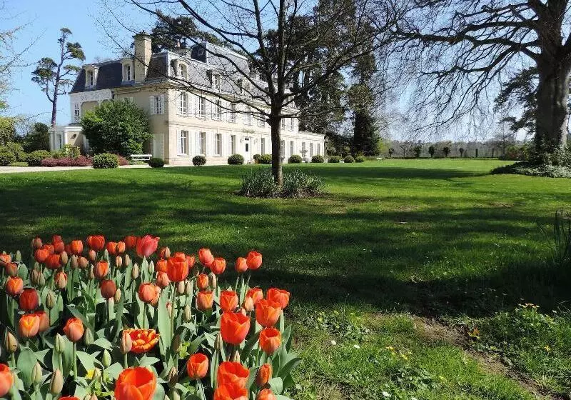 酒店 Chateau La Cheneviere