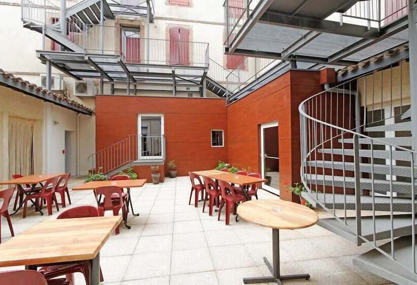 هتل Hôtel Du Vigan