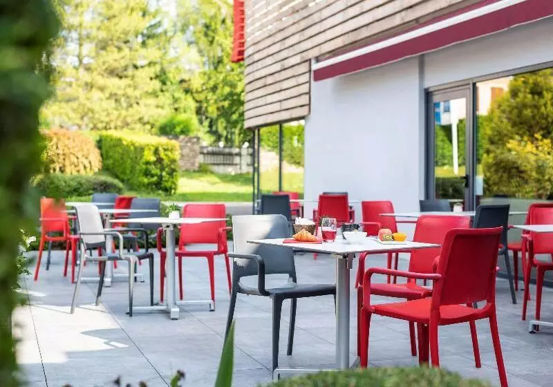 Отель Ibis Nuitssaintgeorges