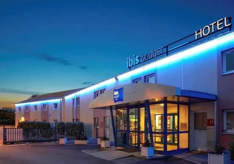 Отель Ibis Nuitssaintgeorges