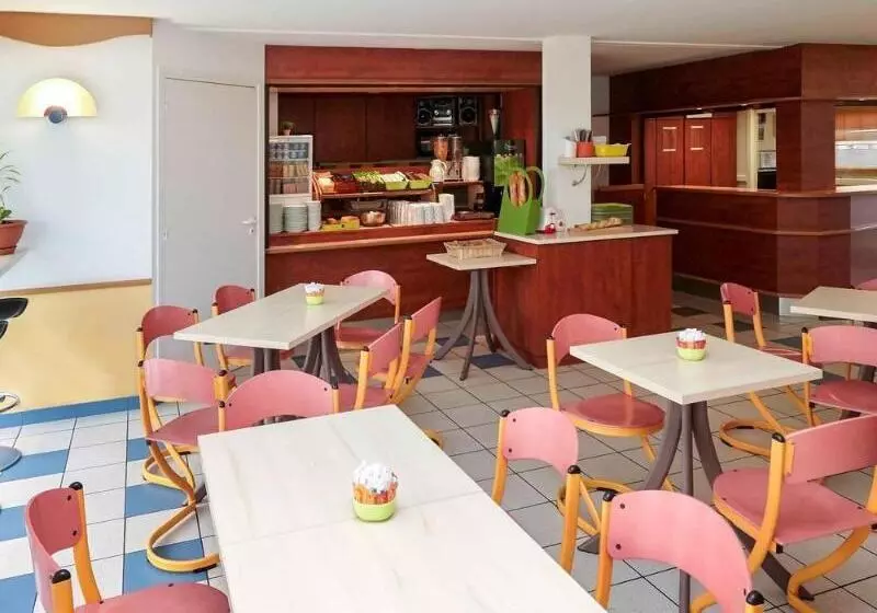 Отель Ibis Nuitssaintgeorges