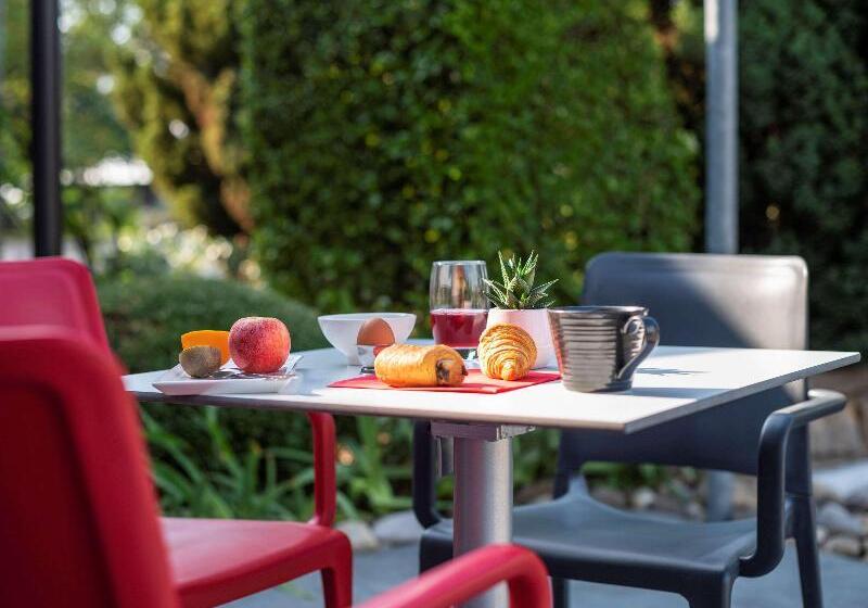 هتل Ibis Nuitssaintgeorges