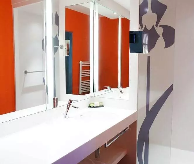 ホテル Logis Hôtel De Bourgogne   Mâcon