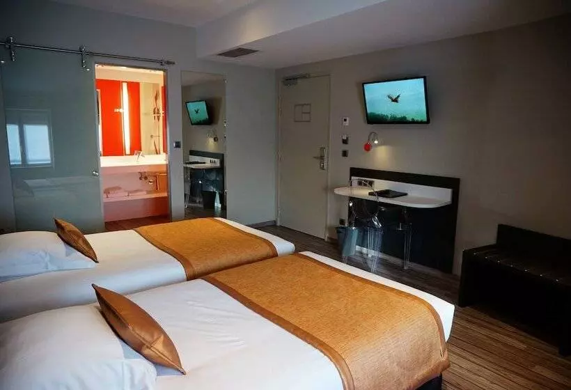 ホテル Logis Hôtel De Bourgogne   Mâcon