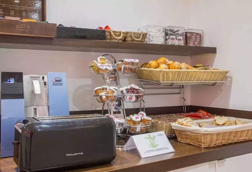 Caumartin Opera  Astotel