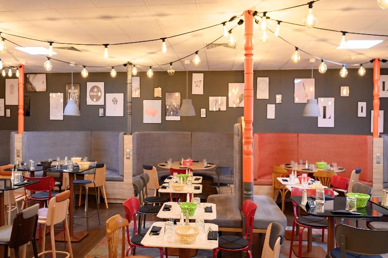 هتل Hôtel Mercure Lille Aéroport