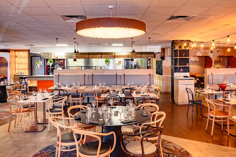 هتل Hôtel Mercure Lille Aéroport