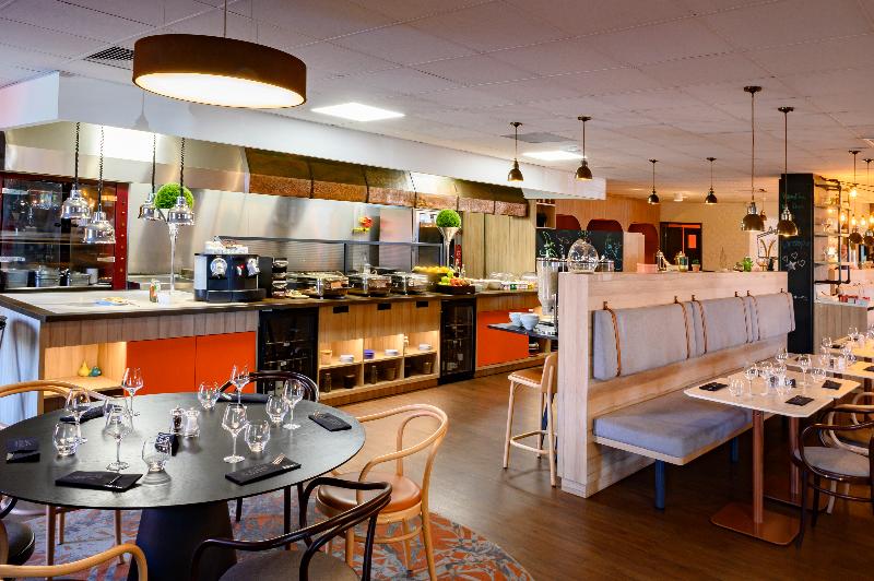 هتل Hôtel Mercure Lille Aéroport