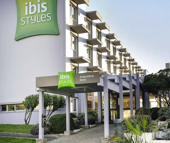 酒店 Ibis Styles Angoulême Nord   Hôtel Restaurant