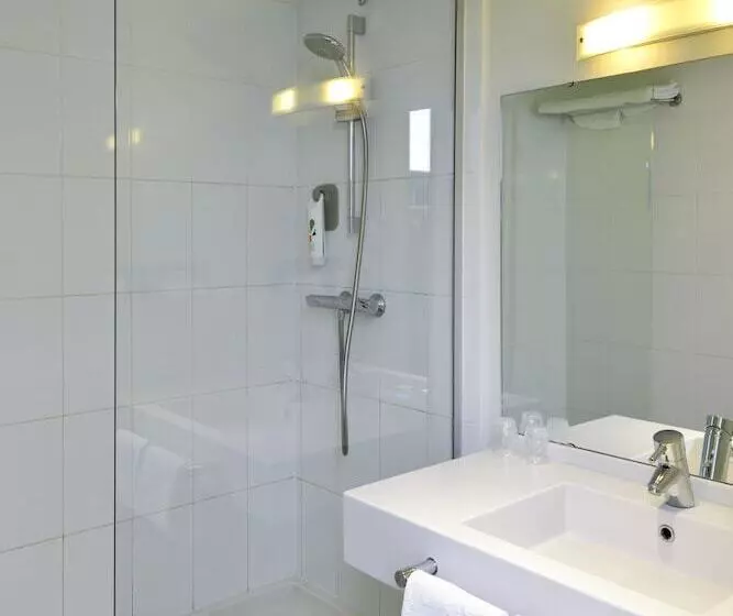 酒店 Ibis Styles Angoulême Nord   Hôtel Restaurant