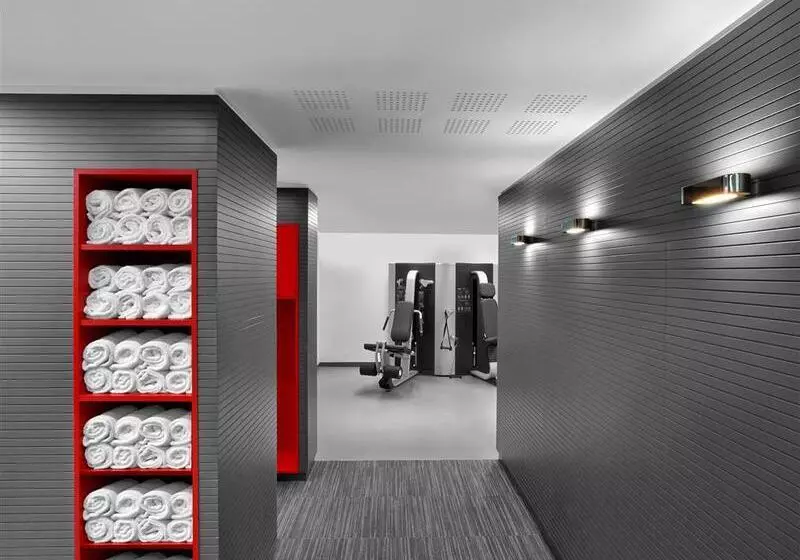 هتل Le Méridien Etoile