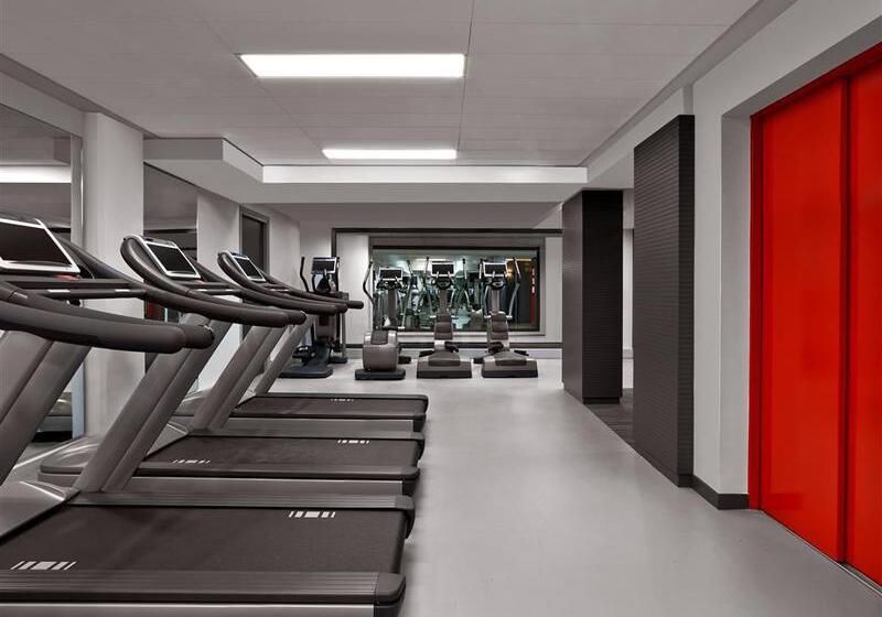 ホテル Le Méridien Etoile