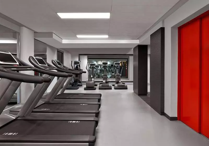 هتل Le Méridien Etoile