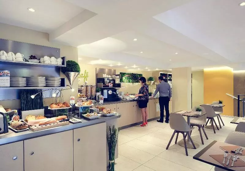 Отель Mercure Avignon Centre Palais Des Papes