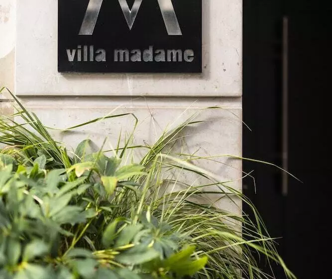 ホテル La Villa Madame