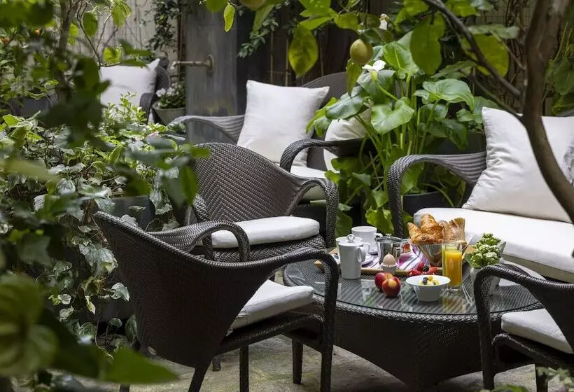 ホテル La Villa Madame