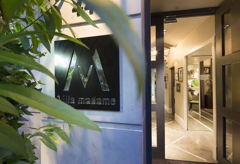 ホテル La Villa Madame