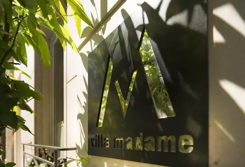 ホテル La Villa Madame