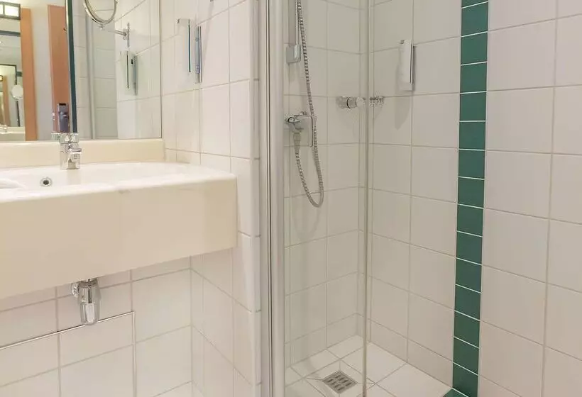 Отель Essential By Dorint Remscheid