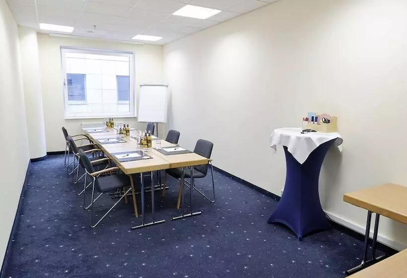 Отель Plaza Hannover