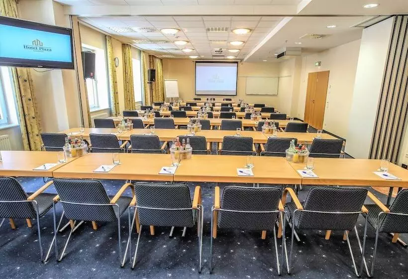 Отель Plaza Hannover