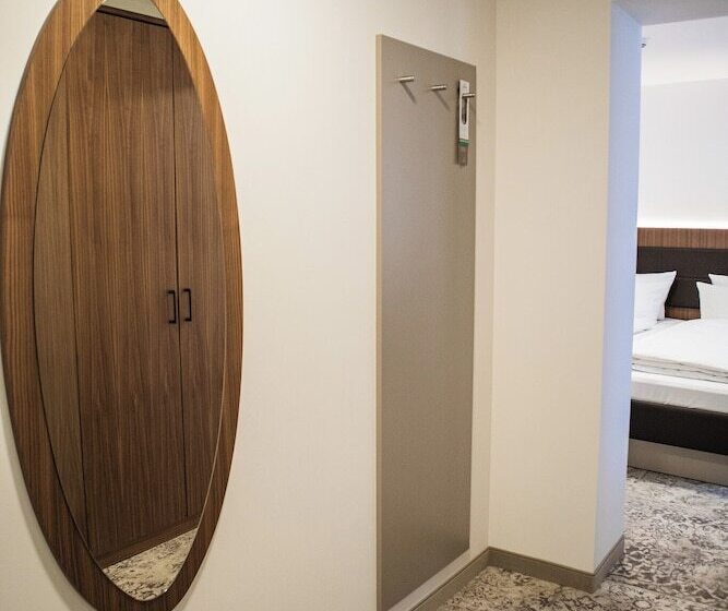 فندق Alma Am Anger