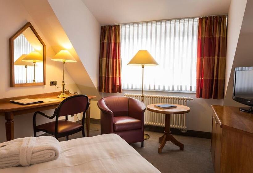 فندق Alma Am Anger