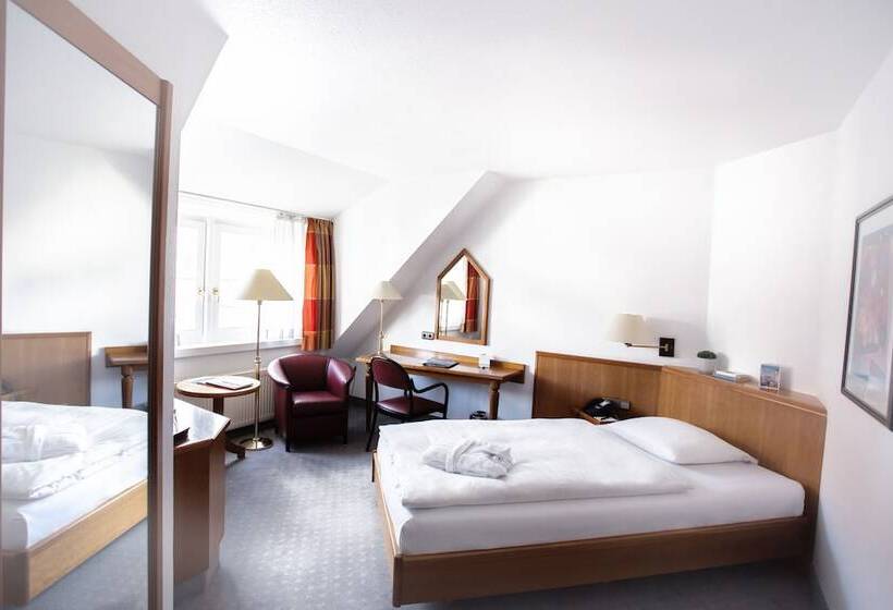 فندق Alma Am Anger