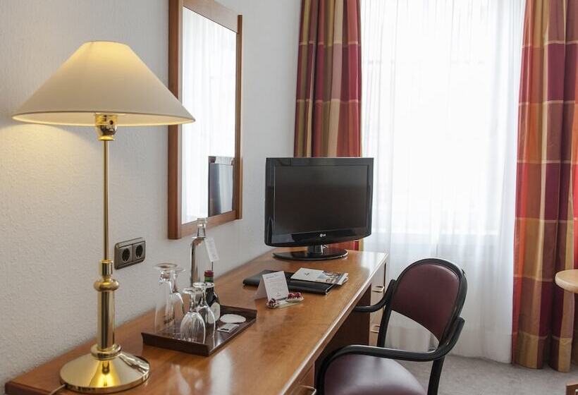 فندق Alma Am Anger