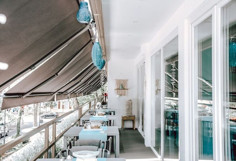 ホテル Concorde Business Boutique