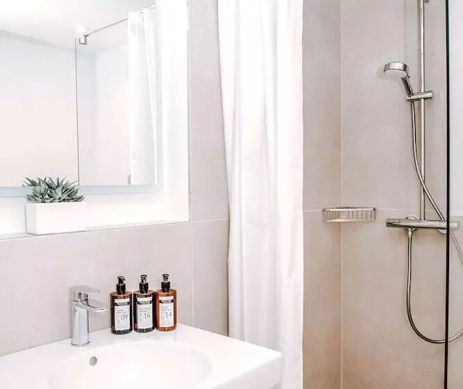 ホテル Concorde Business Boutique